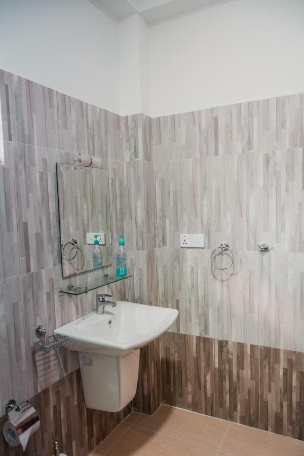 Guesthouse Bodensee Хиккадува Экстерьер фото